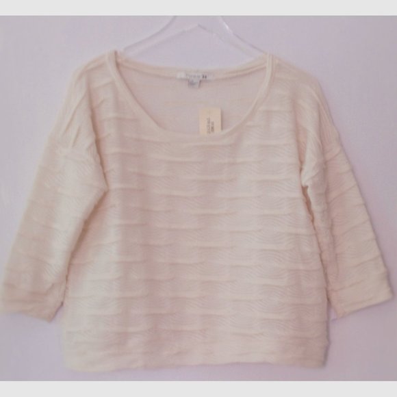 FOREVER 21 CREAM 3D PINTUCKED NOVELTY KNIT SWEATER L - Picture 1 of 8